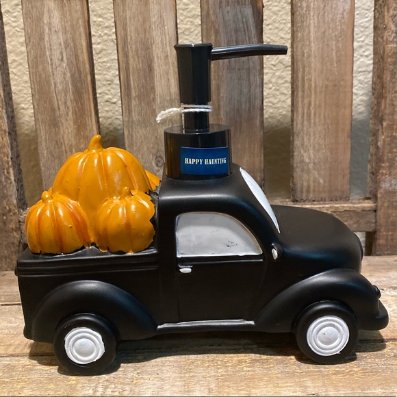 Halloween Pumpkin Truck Soap Dispenser, Halloween Lotion Pump, Farmhouse Truck - Picture 13 of 16